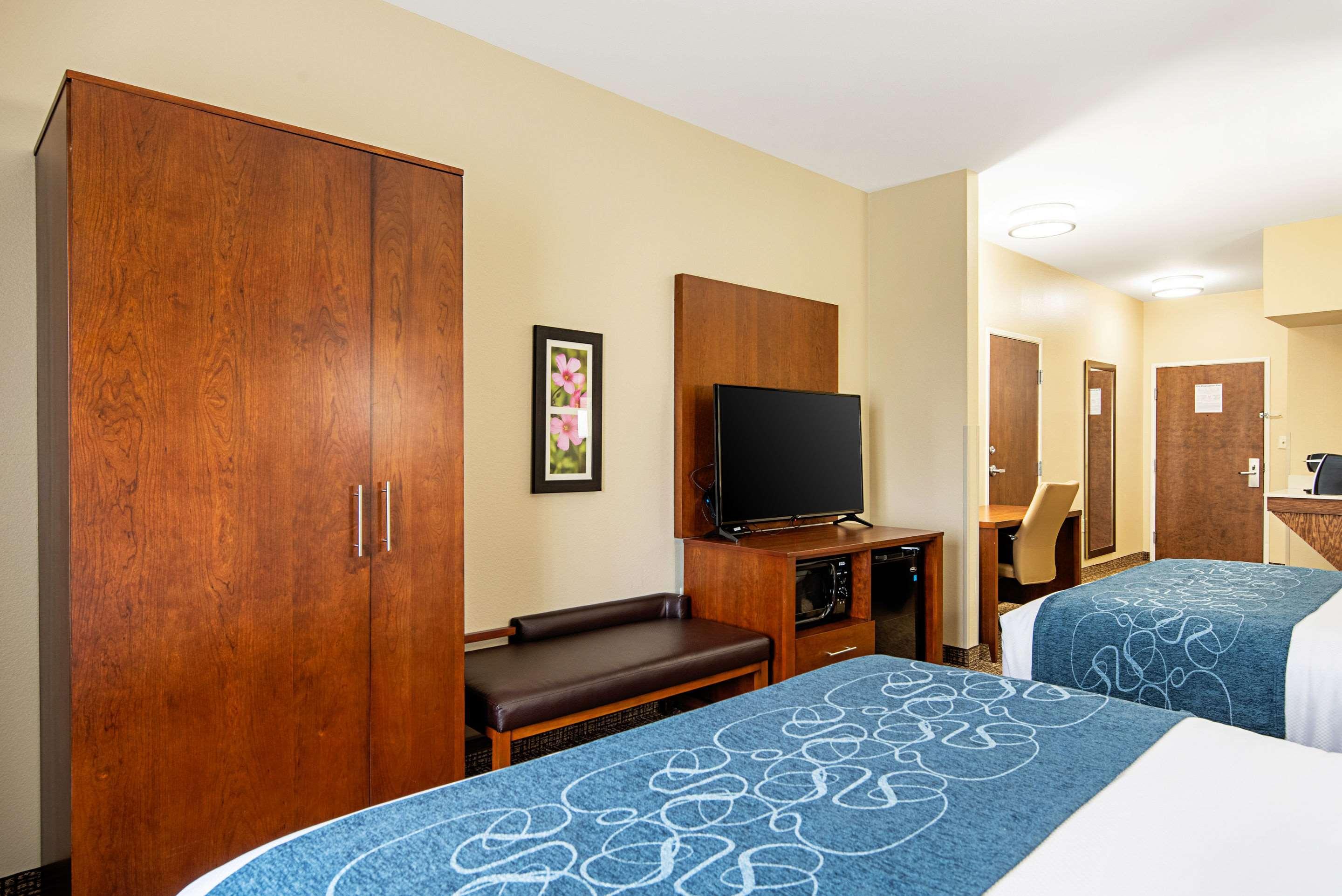 Comfort Inn & Suites Pine Bluff Esterno foto