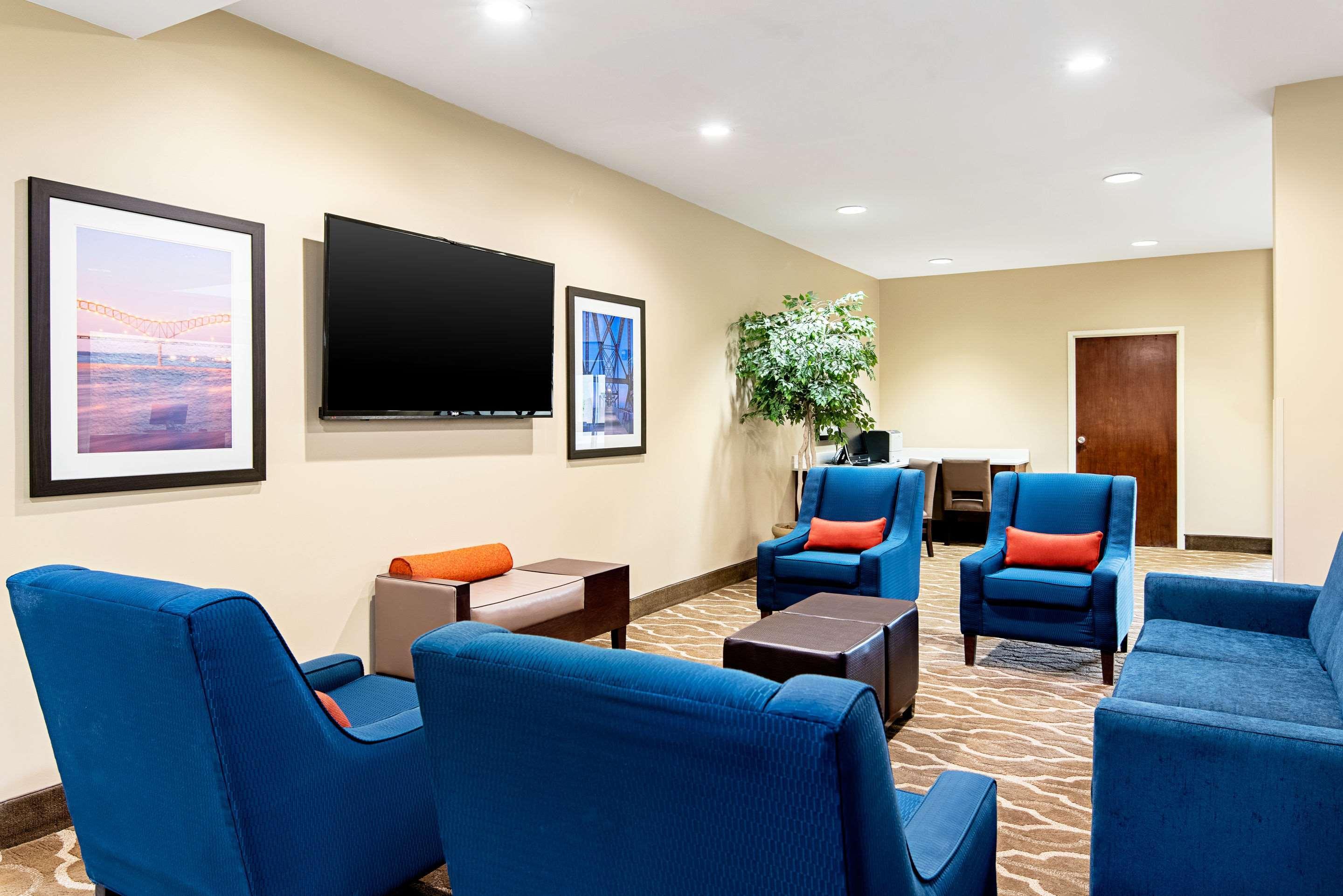 Comfort Inn & Suites Pine Bluff Esterno foto