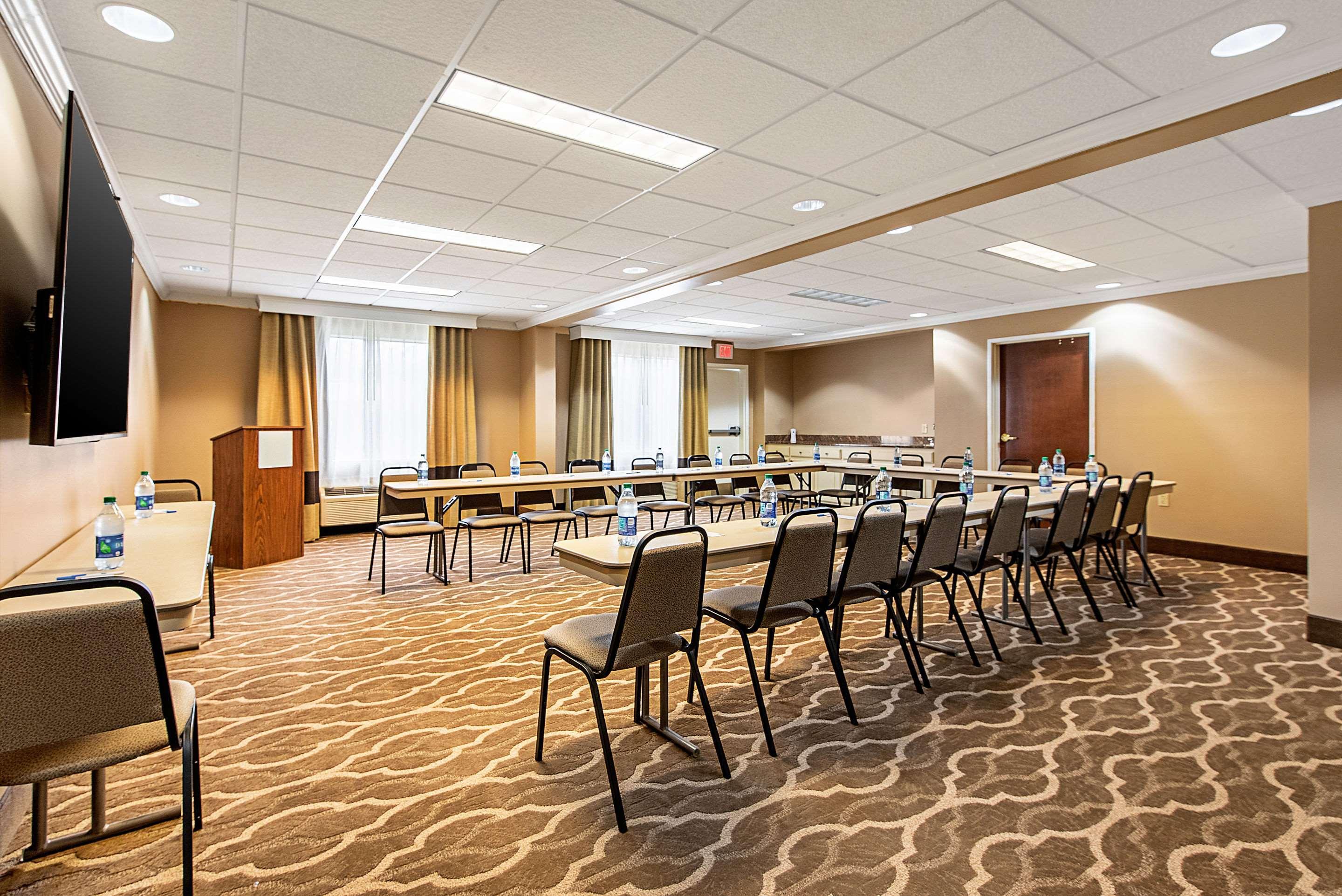 Comfort Inn & Suites Pine Bluff Esterno foto