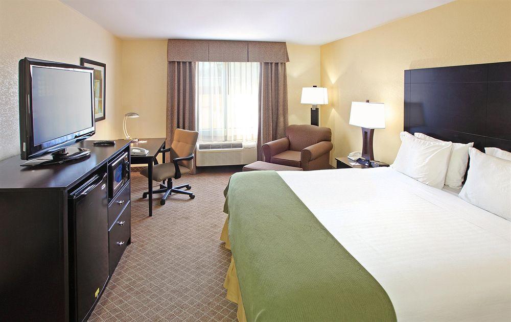Comfort Inn & Suites Pine Bluff Camera foto