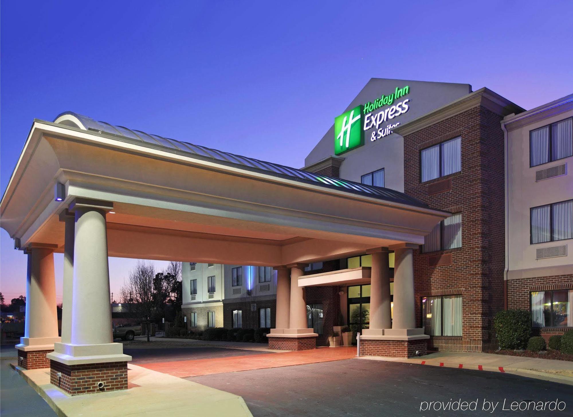 Comfort Inn & Suites Pine Bluff Esterno foto