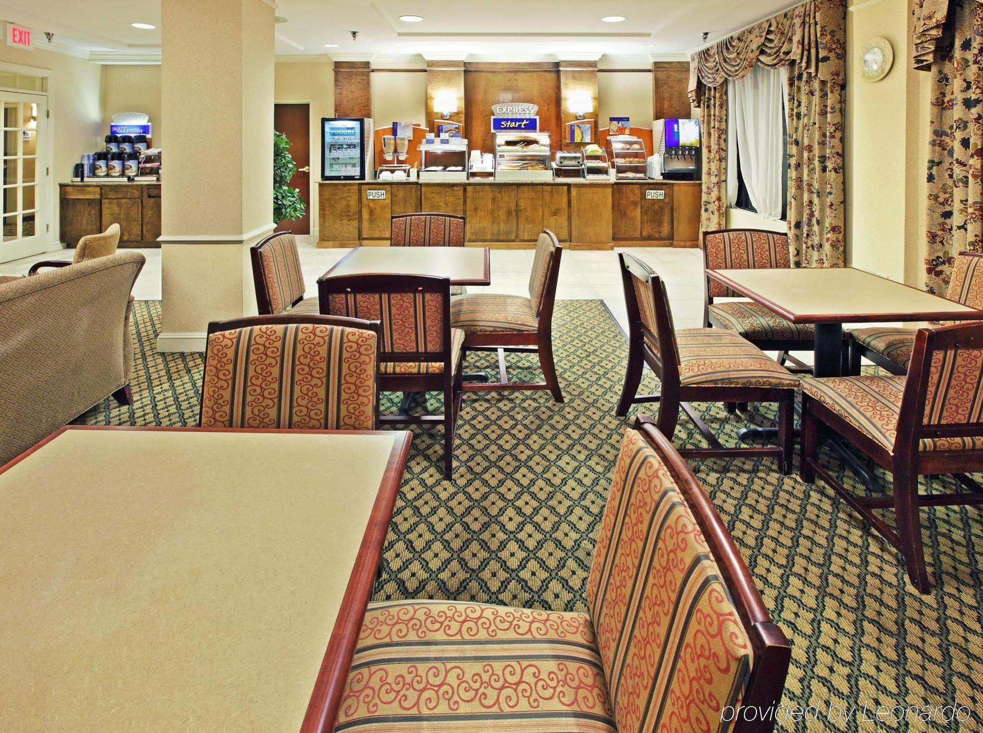 Comfort Inn & Suites Pine Bluff Ristorante foto