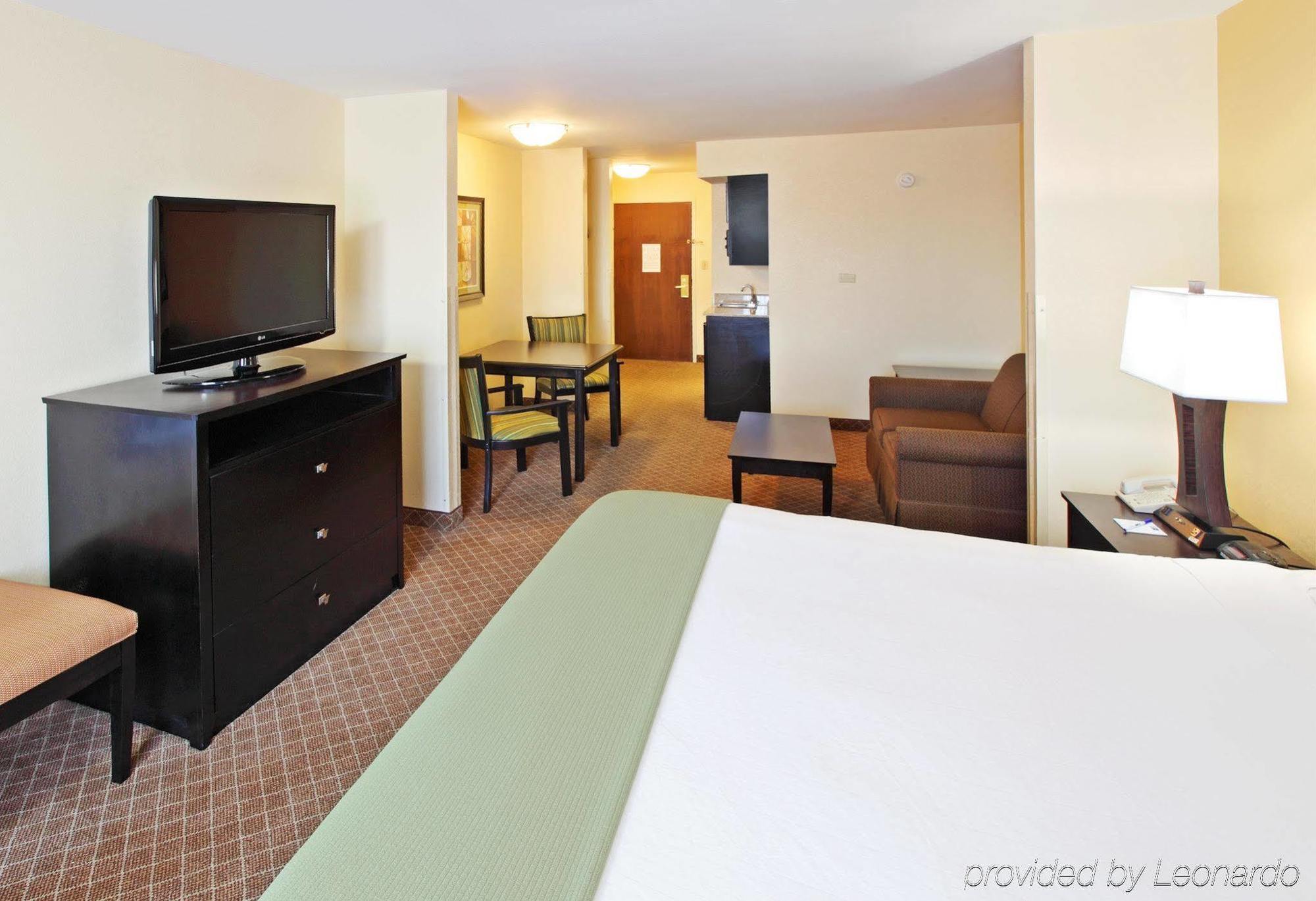 Comfort Inn & Suites Pine Bluff Esterno foto